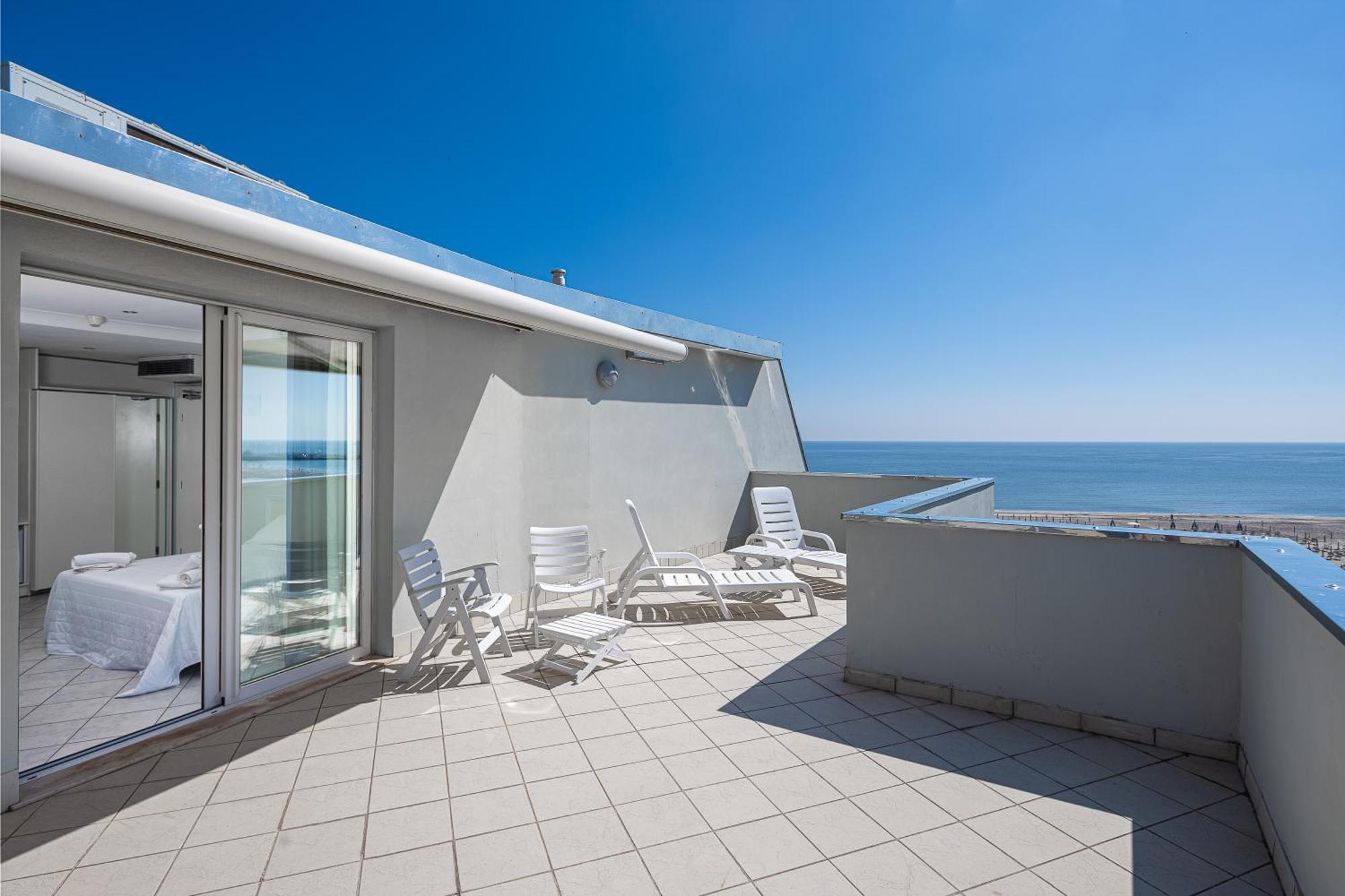 Hotel Oriente Milano Marittima Ngoại thất bức ảnh